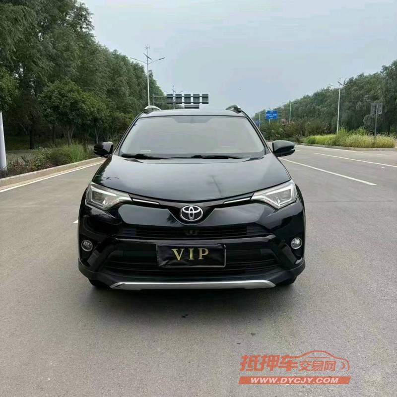济宁19年丰田RAV4荣放1