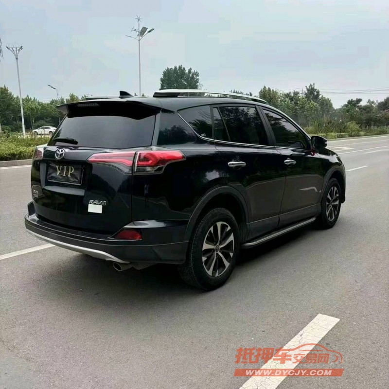 济宁19年丰田RAV4荣放4