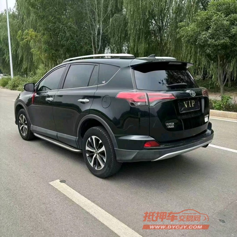 济宁19年丰田RAV4荣放7