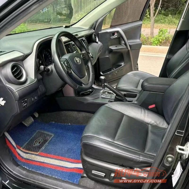 济宁19年丰田RAV4荣放8