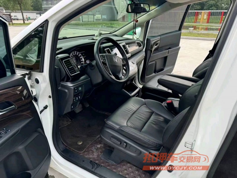 徐州18年本田艾力绅3