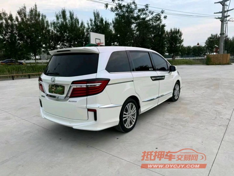 徐州18年本田艾力绅8