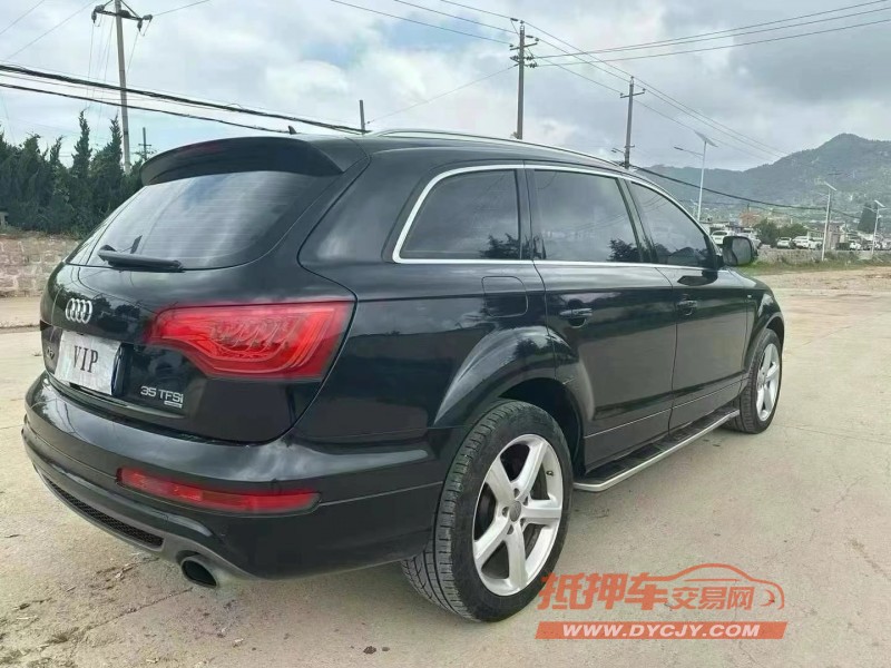 济宁15年奥迪Q77