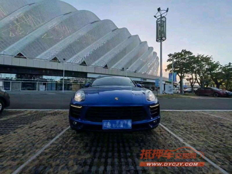 潍坊16年保时捷Macan1