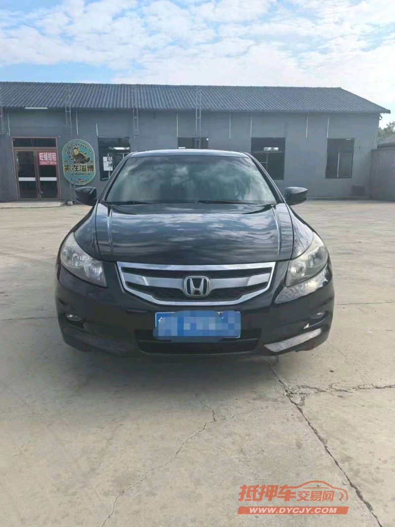 济宁11年本田雅阁1