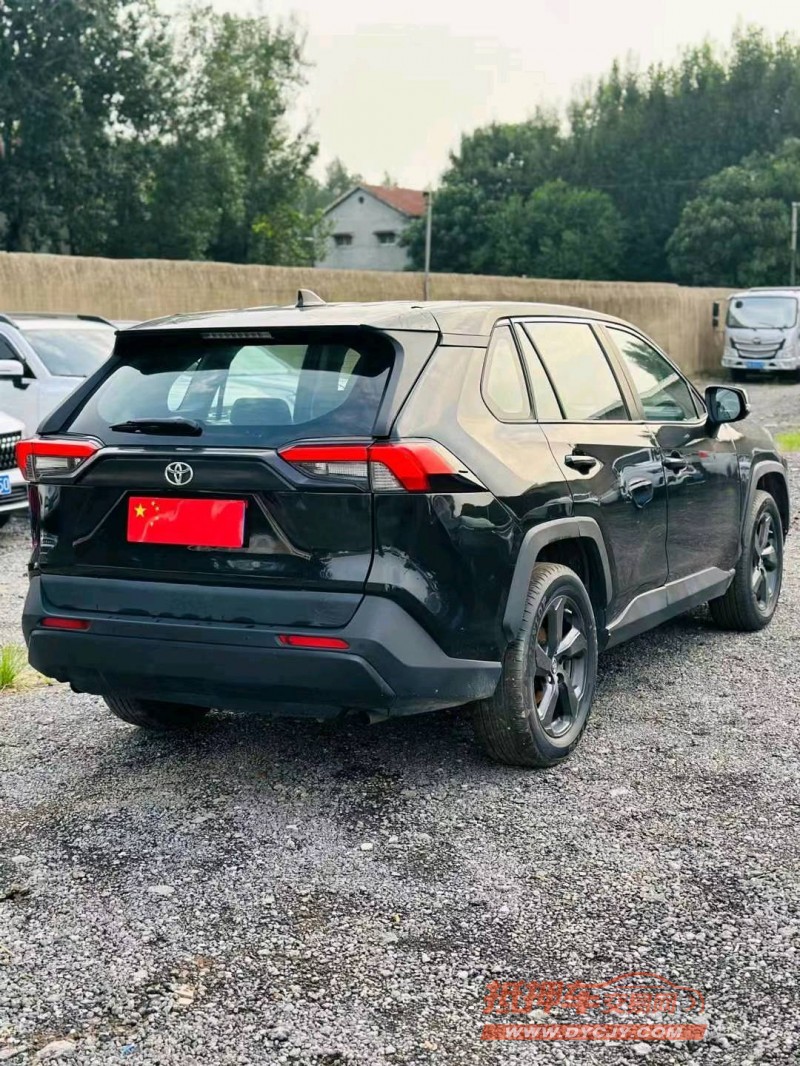 新鄉23年豐田RAV4榮放8