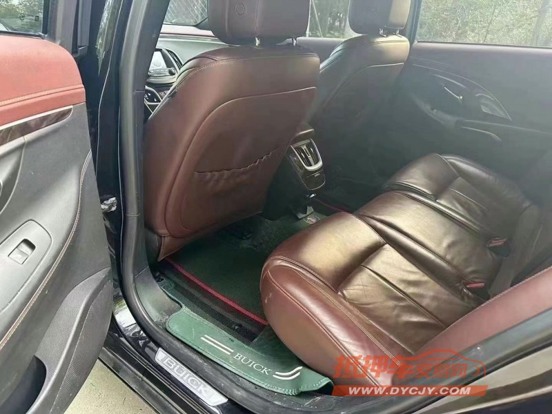 济宁15年别克君越5