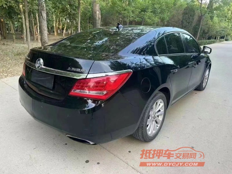 济宁15年别克君越8