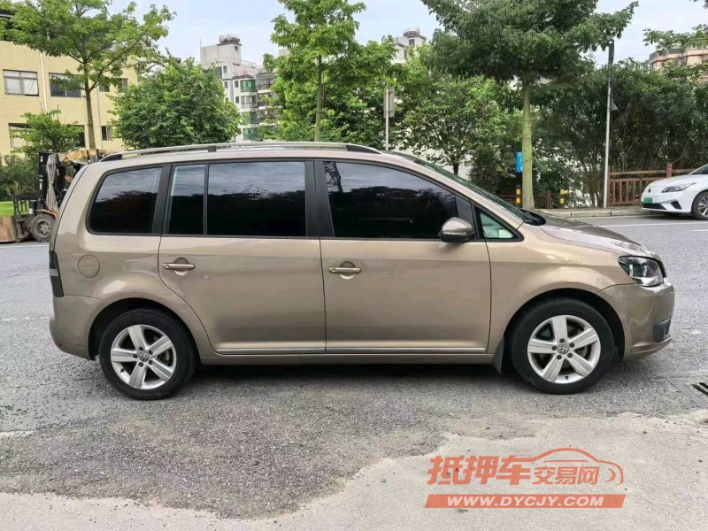 广州16年大众途安4