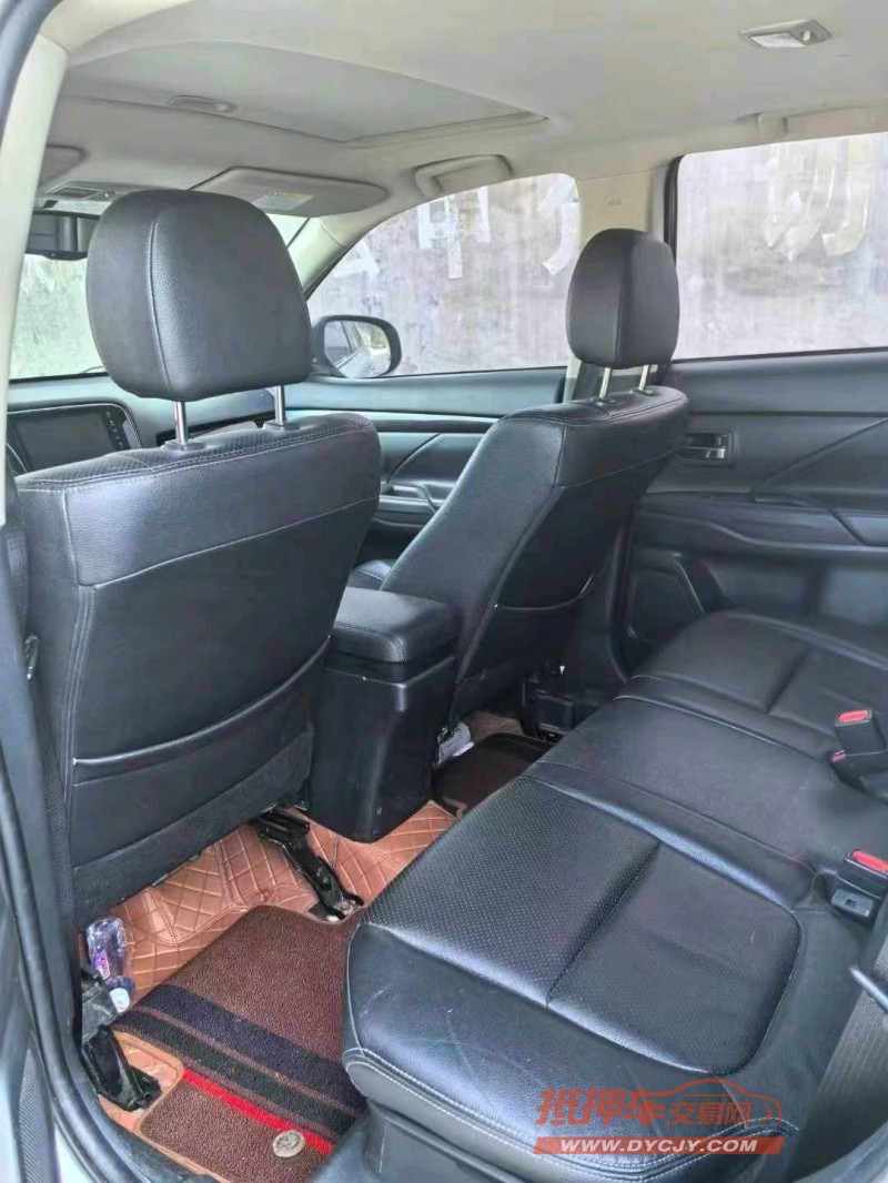 保定17年三菱欧蓝德5