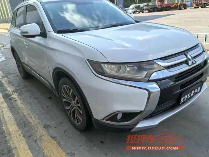 保定17年三菱欧蓝德8