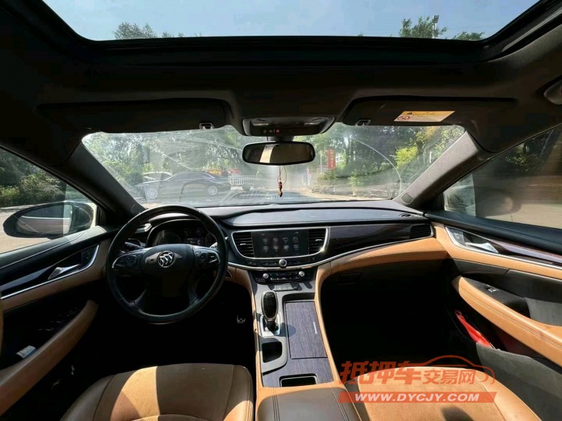 青岛17年别克君越4