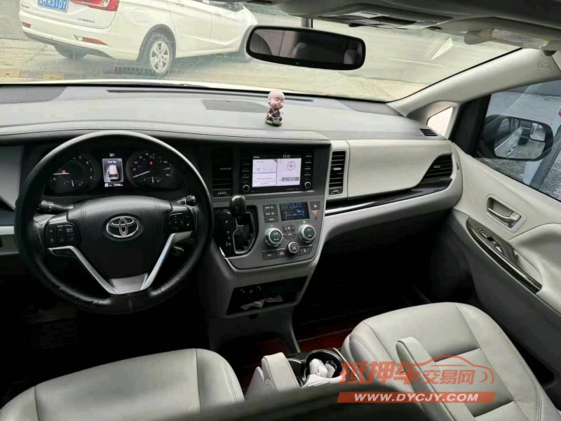 潍坊20年丰田塞纳6