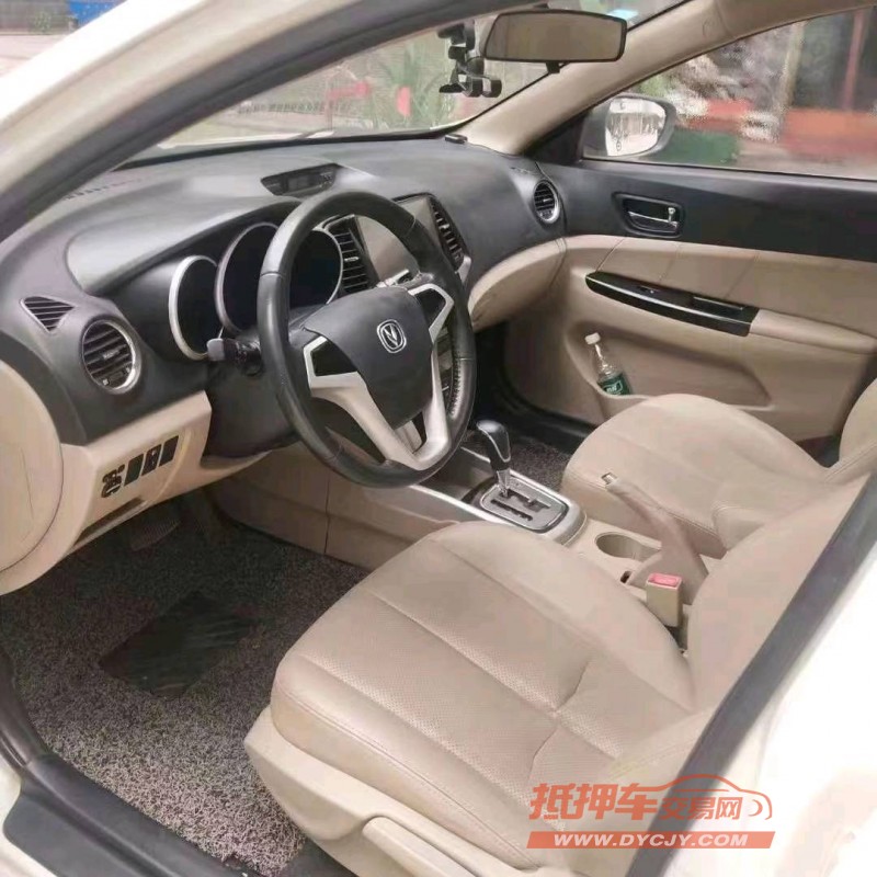 岳陽15年長安汽車逸動8