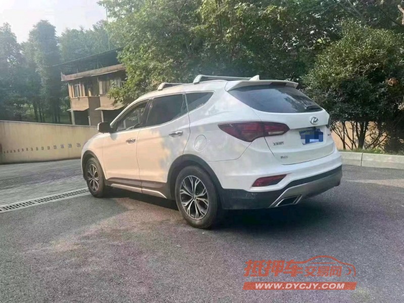 成都17年现代新胜达9