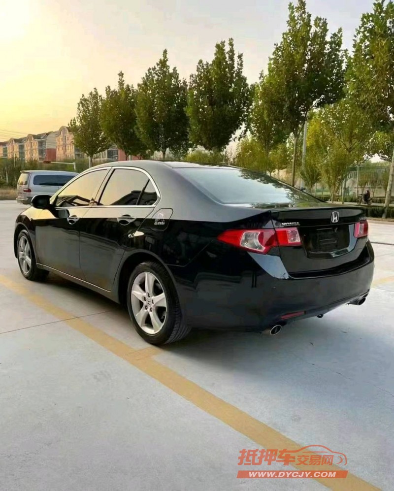 汕头11年本田思铂睿3