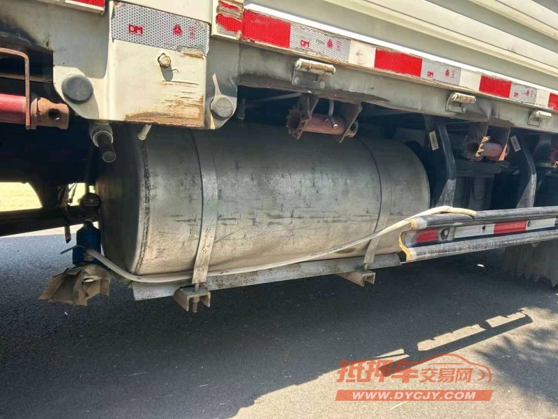 濟南23年卡車系列重汽豪沃4
