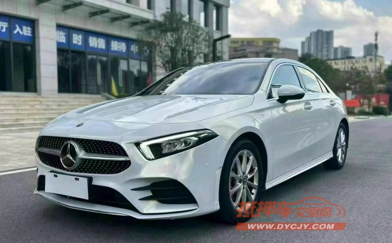 重庆22年奔驰A3