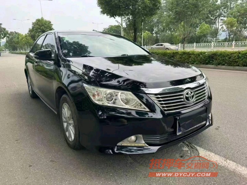 邵阳14年丰田凯美瑞3