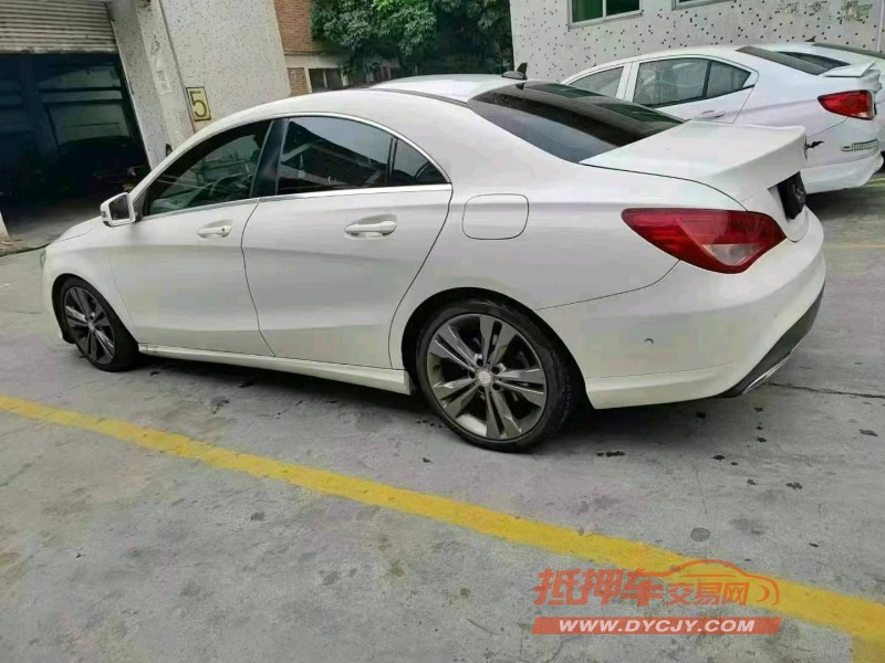 广州16年奔驰CLA7