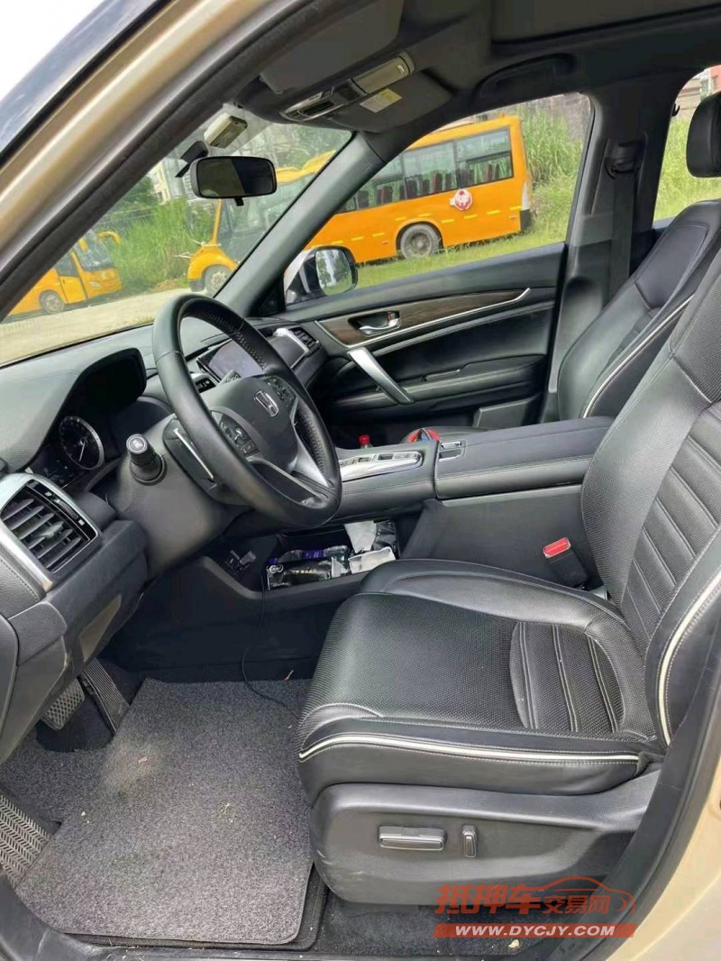 广州17年本田URV4