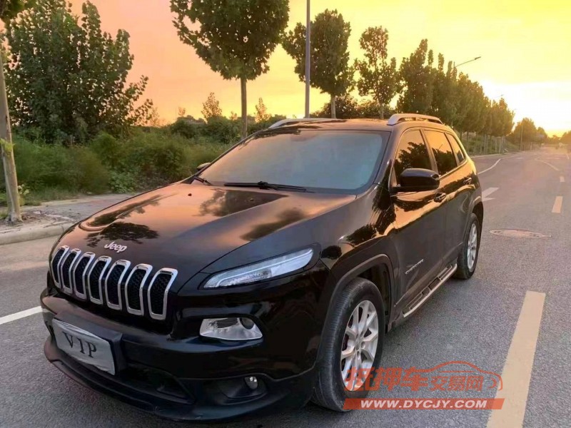 郑州17年Jeep自由光3
