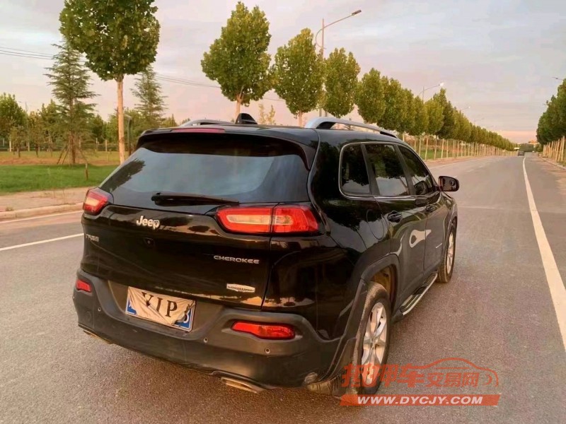 郑州17年Jeep自由光7