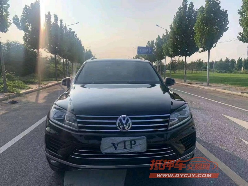 郑州17年大众途锐1