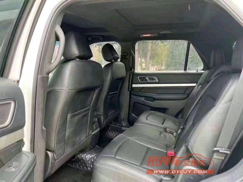 济宁16年福特探险者6