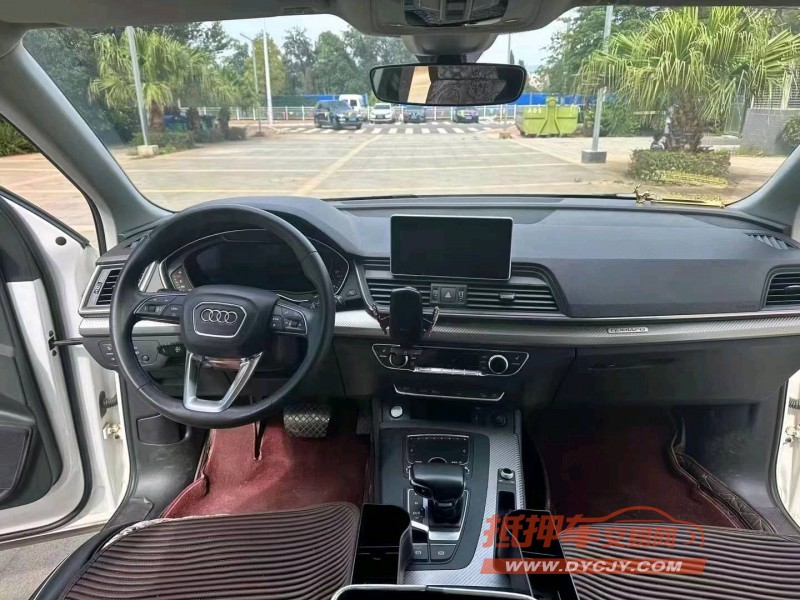 昆明19年奧迪Q58