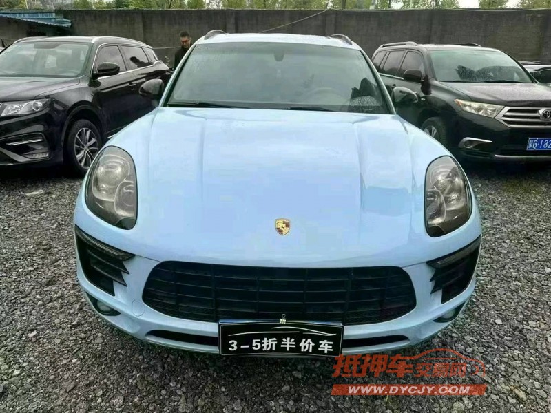 重庆15年保时捷Macan1