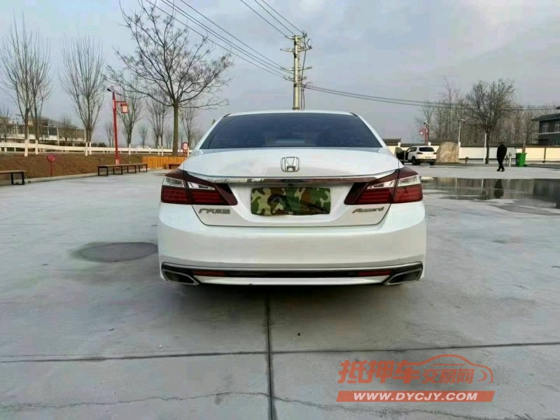 徐州17年本田雅阁9