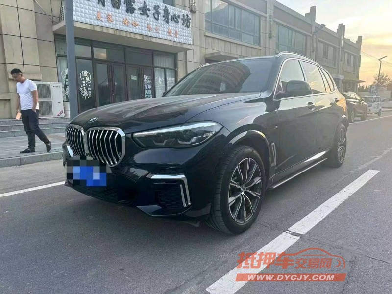 济宁22年宝马X58