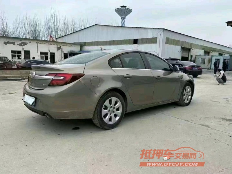 郑州16年别克君威8