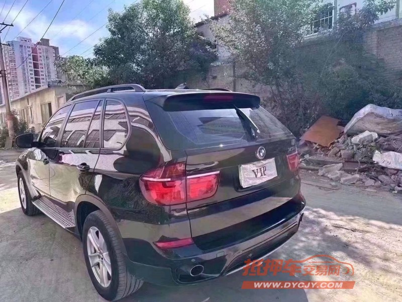 郑州13年宝马X58