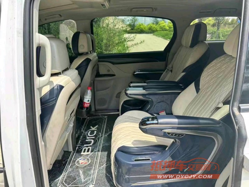 青岛21年别克GL86