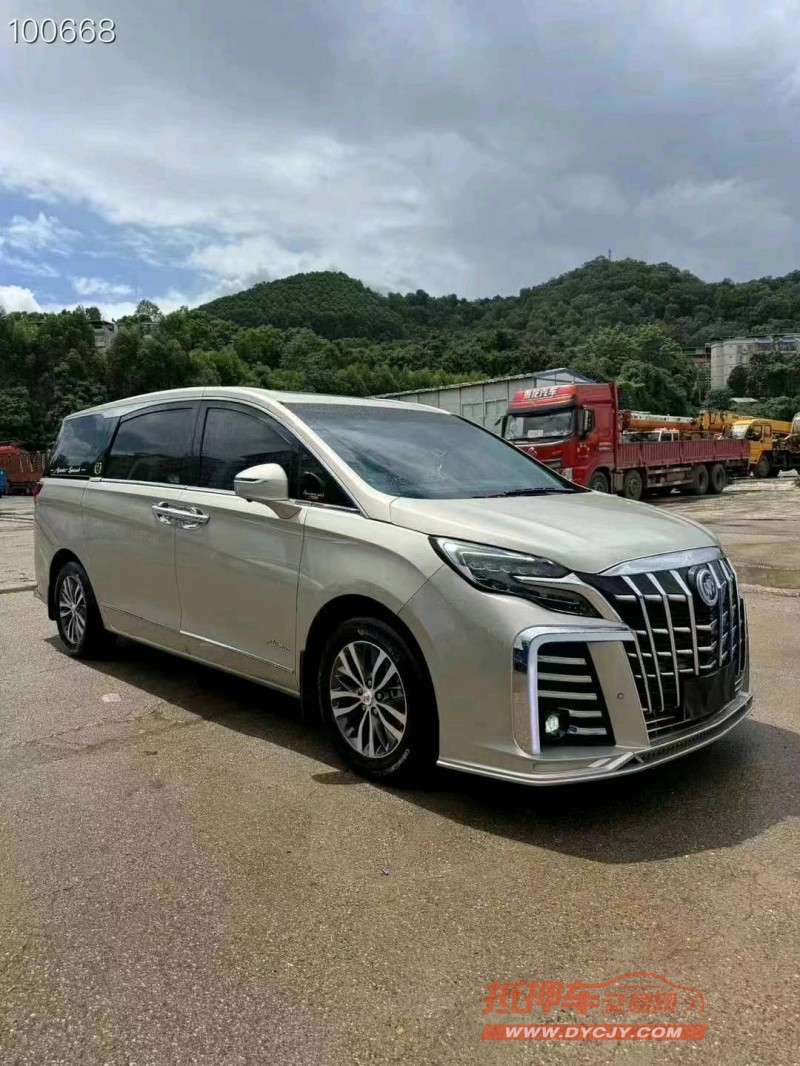 南寧22年別克GL82