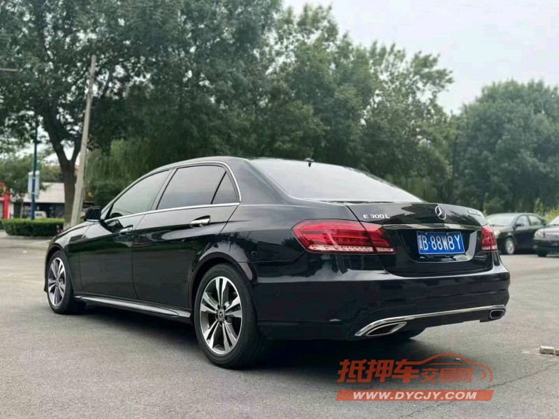 保定15年奔驰E8