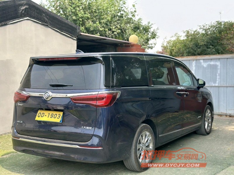 青岛21年别克GL83