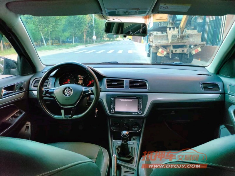 邢台16年大众朗逸4
