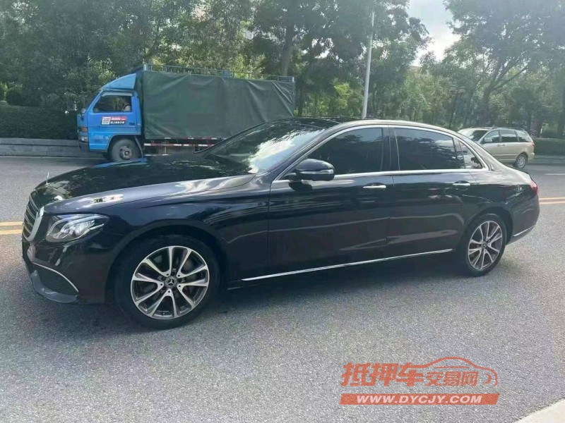 江门17年奔驰E8
