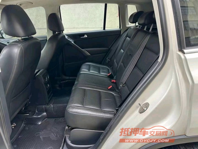 潍坊11年大众途观8