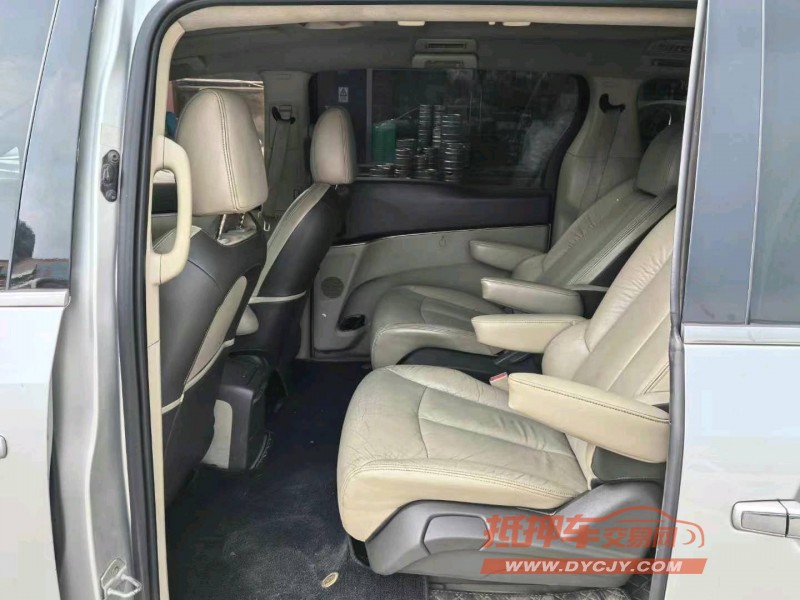 青岛12年别克GL83