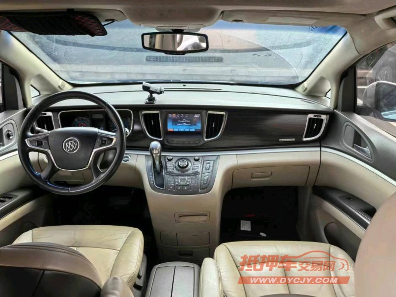 青岛12年别克GL84