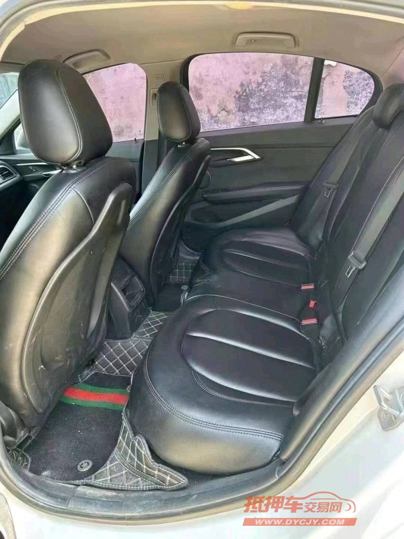 潍坊17年宝马1系8