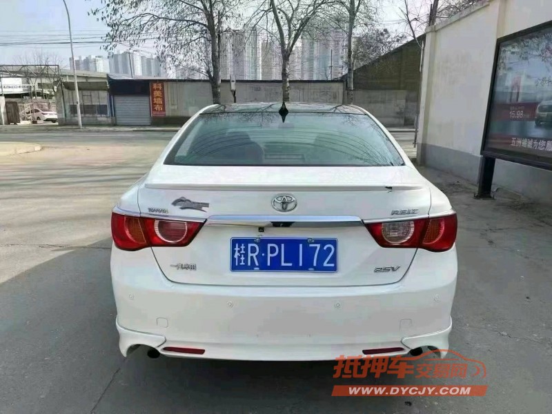 保定12年丰田锐志4