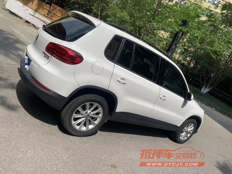 成都19年大众途观8