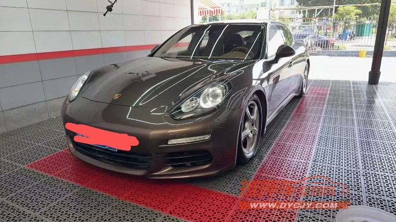 成都14年保时捷帕拉梅拉1