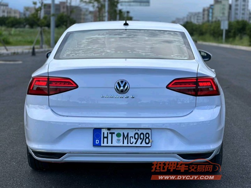汕头19年大众凌渡9