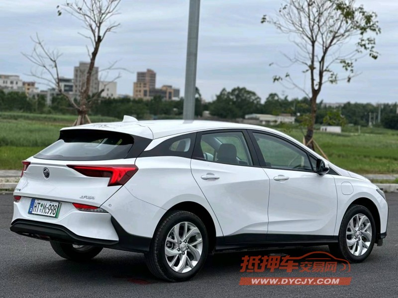 汕头24年别克微蓝8